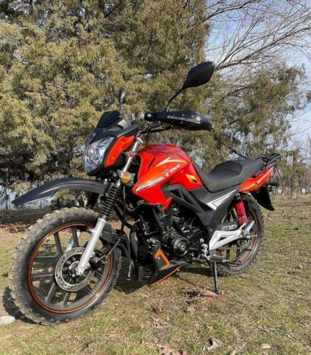 Мотоцикл стан хороший на ходу мотоклові рік сів та пойхав не битий не