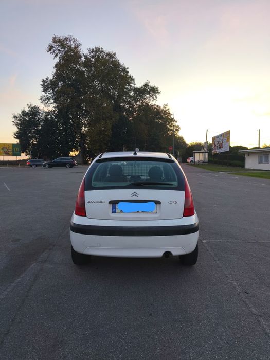 Citroen C3 1400
Comercial, 5 portas, 2 lugares 
IUC baixo
Baixo consum