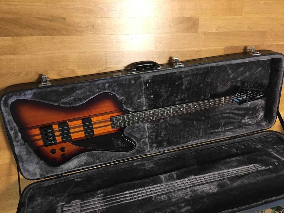 Epiphone Thunderbird Pro IV Индонезия 2013 активная+кейс+гаджеты