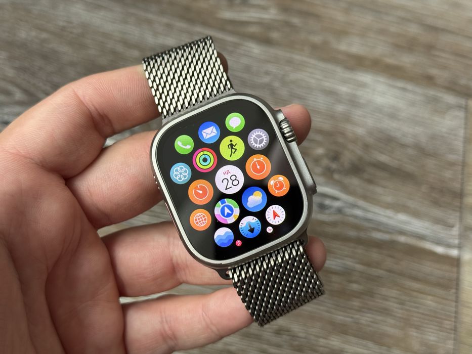 Apple Watch Ultra 2 Titanium Milanese