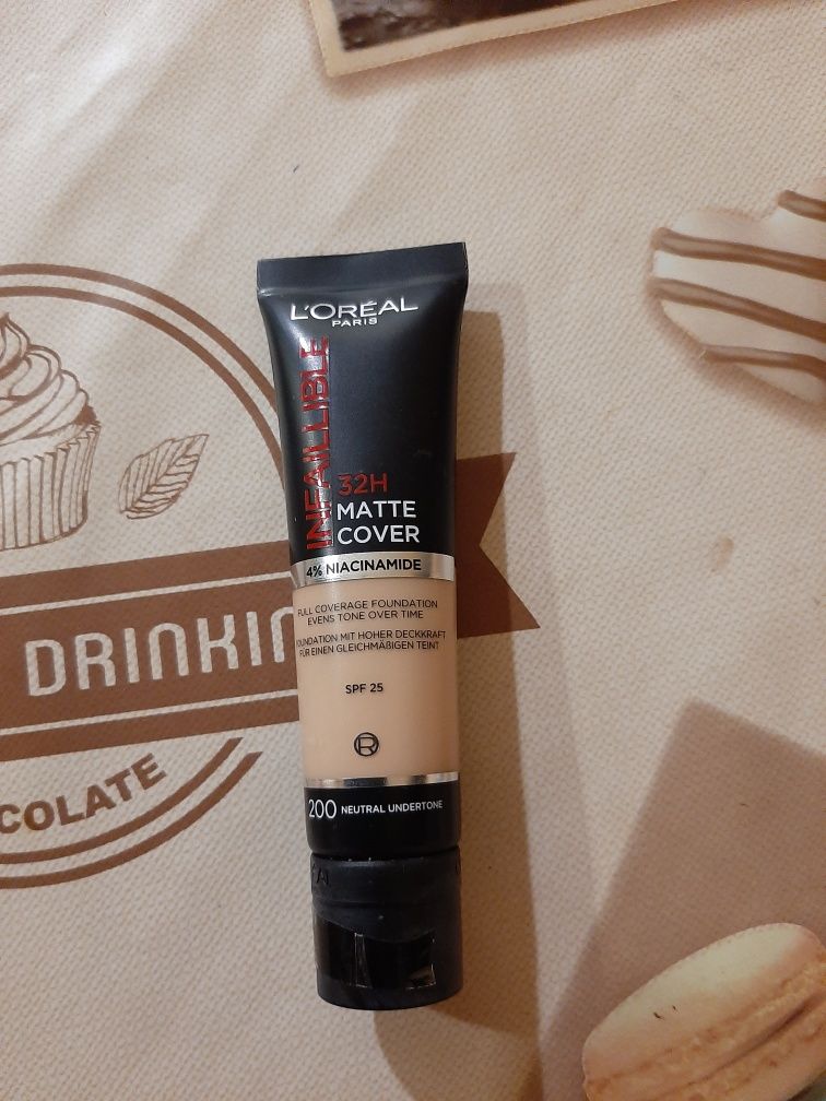 тональный крем Loreal infallible тон 200