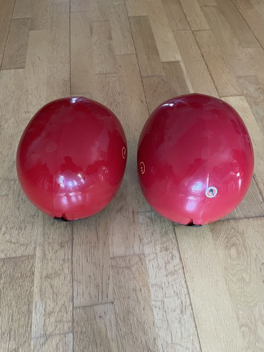 2 capacetes neve criança