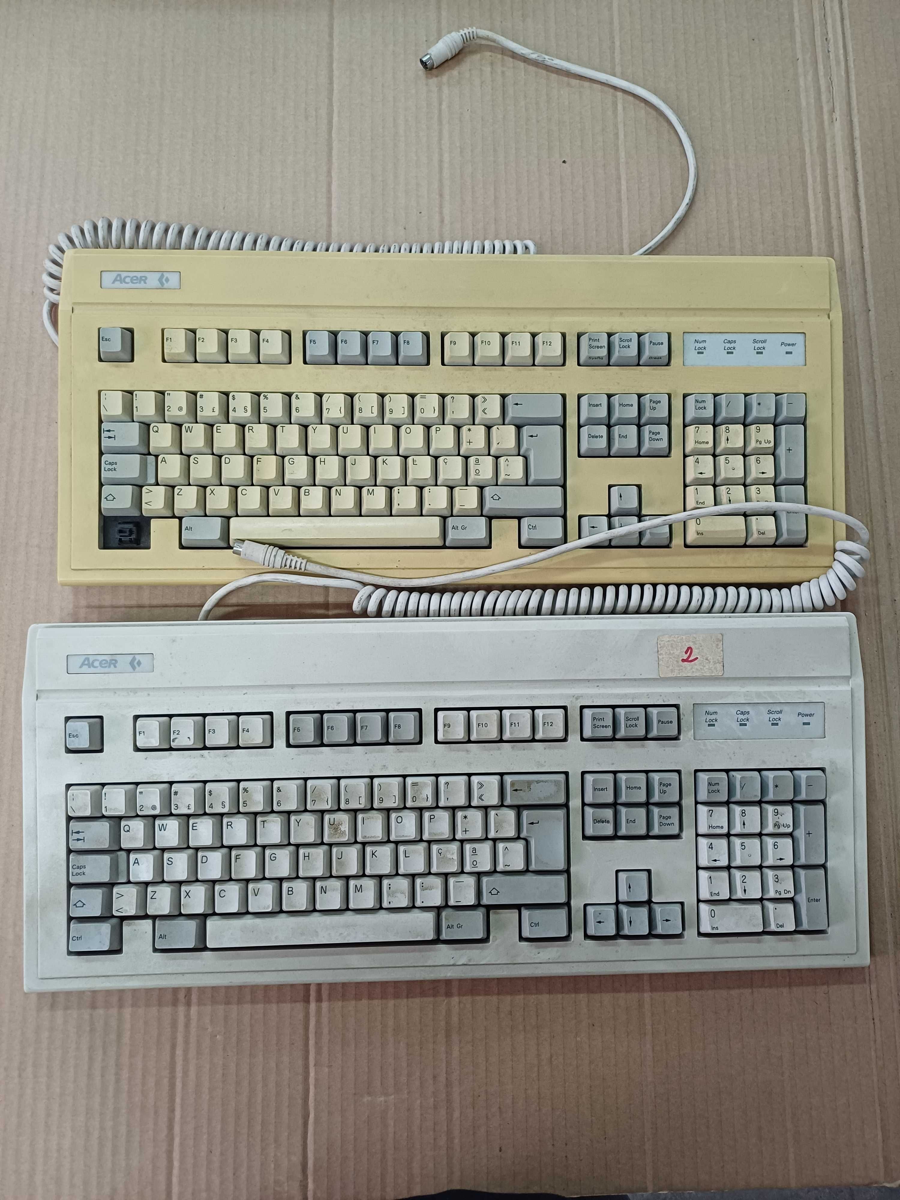 Teclados diversos