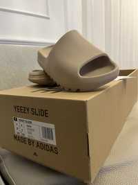 Klapki Yeezy Slide