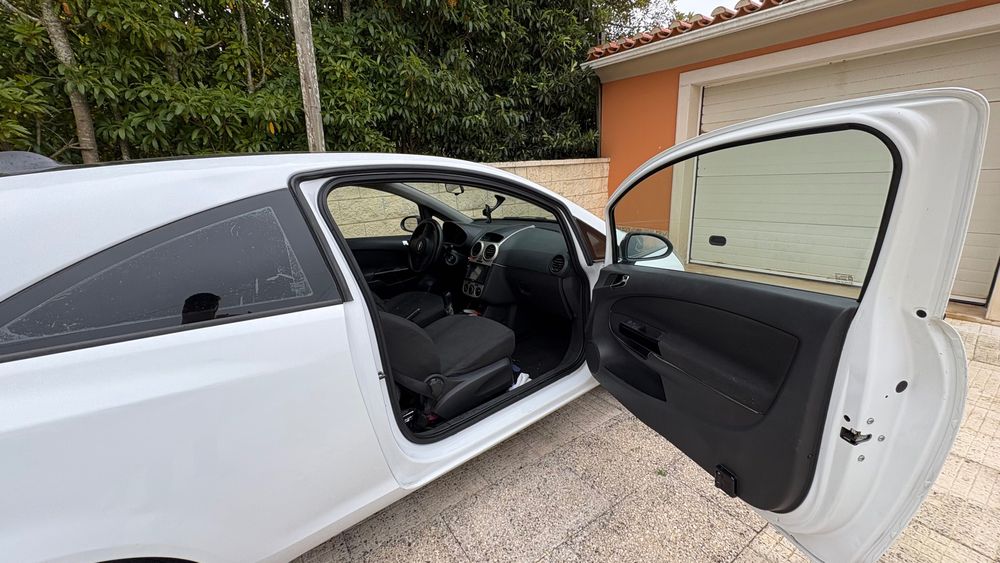 Opel corsa comercial