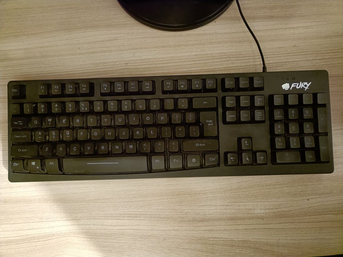 Zestaw Komputer Stacjonarny z Monitorem I5 / GTX1060 6GB / 8GB RAM / S