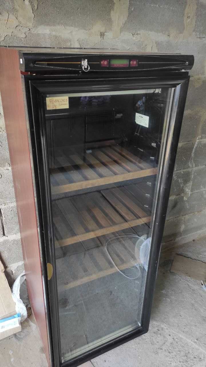 Винна шафа бу Bacchus VISION холодильник для вина барний холодильник
