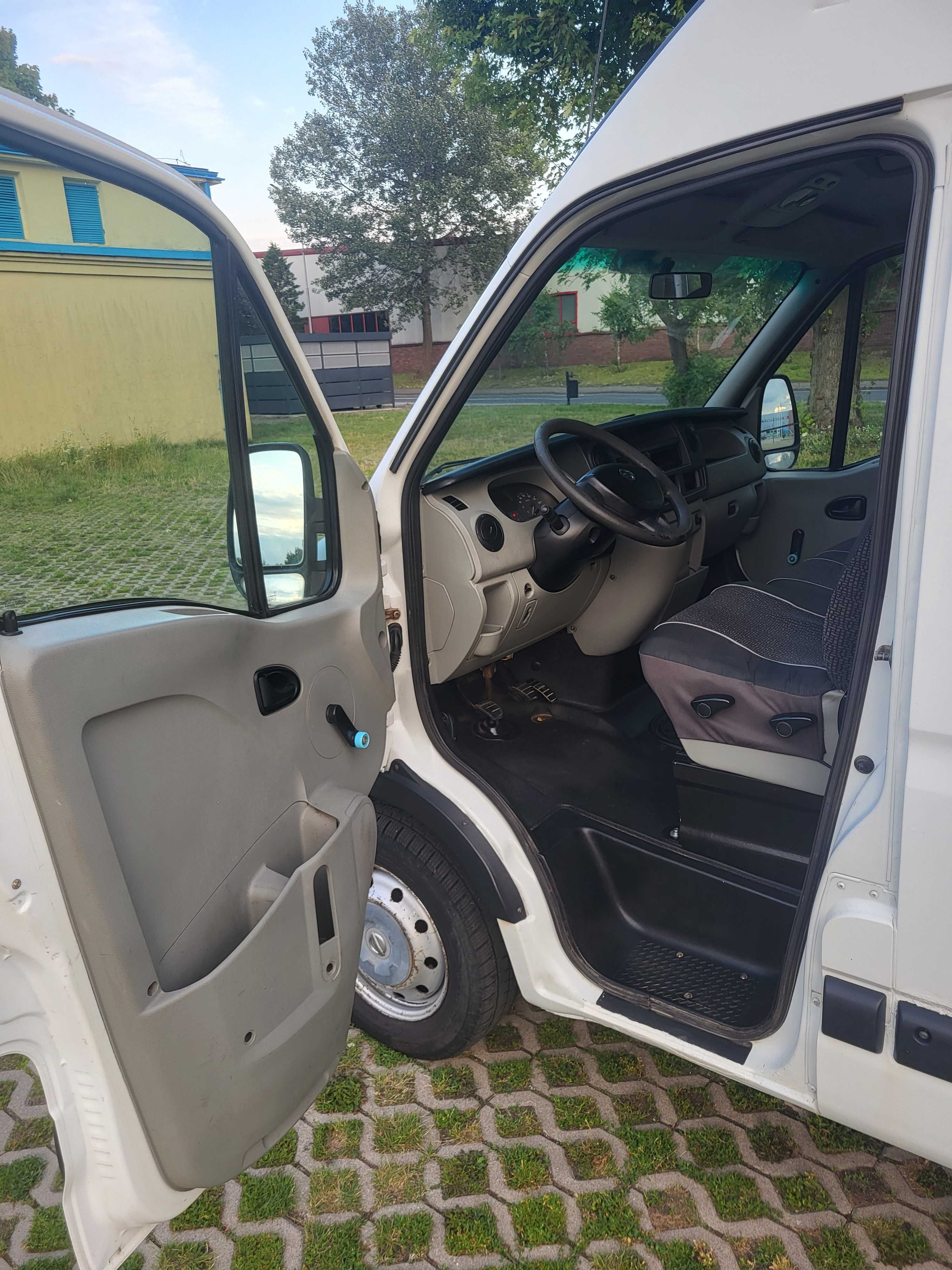 Nissan Interstar 2.5 diesel L2H2