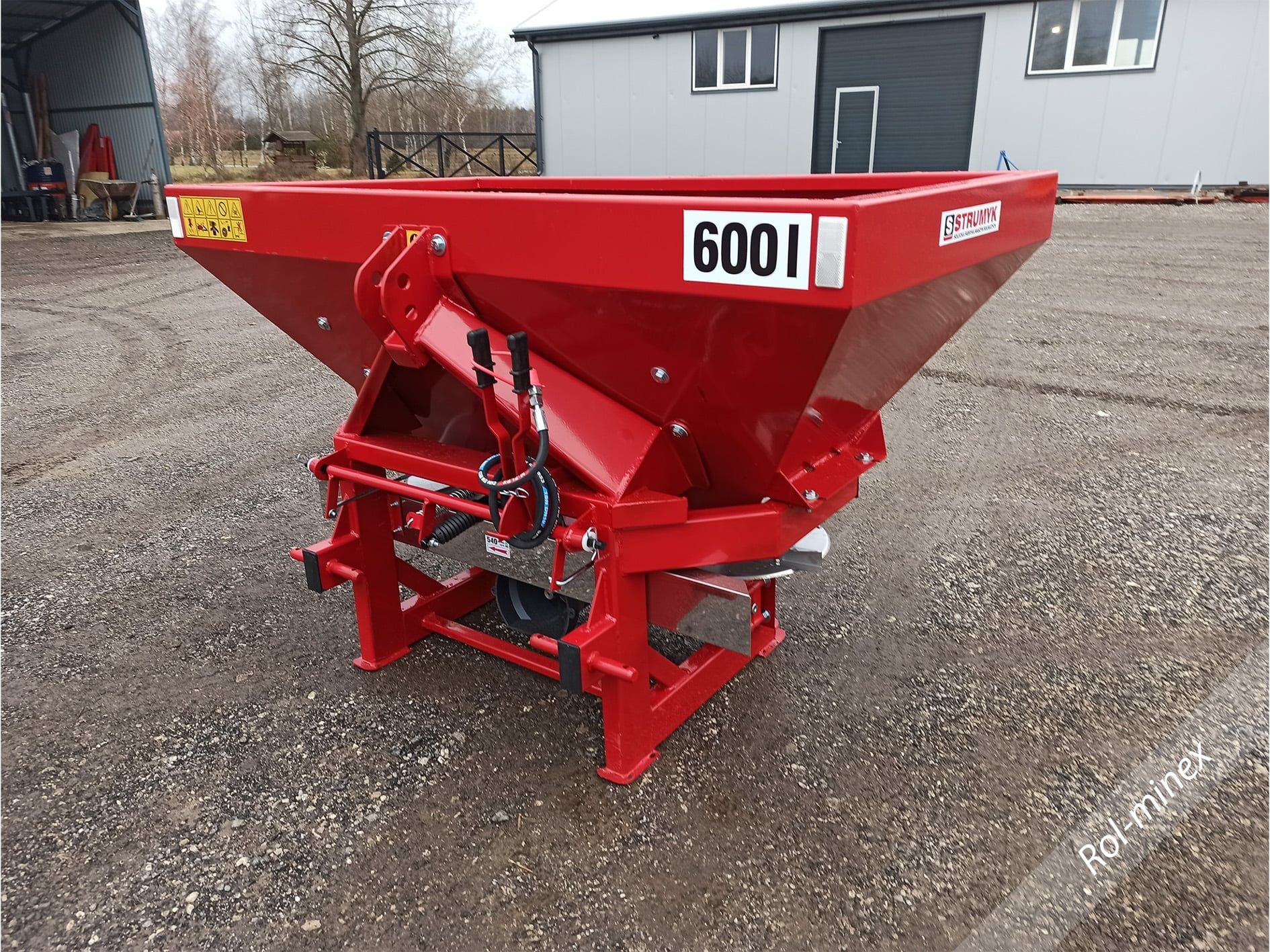 Rozsiewacz do nawozów STRUMYK Tytan Hydraulika + plandeka TRANSPORT