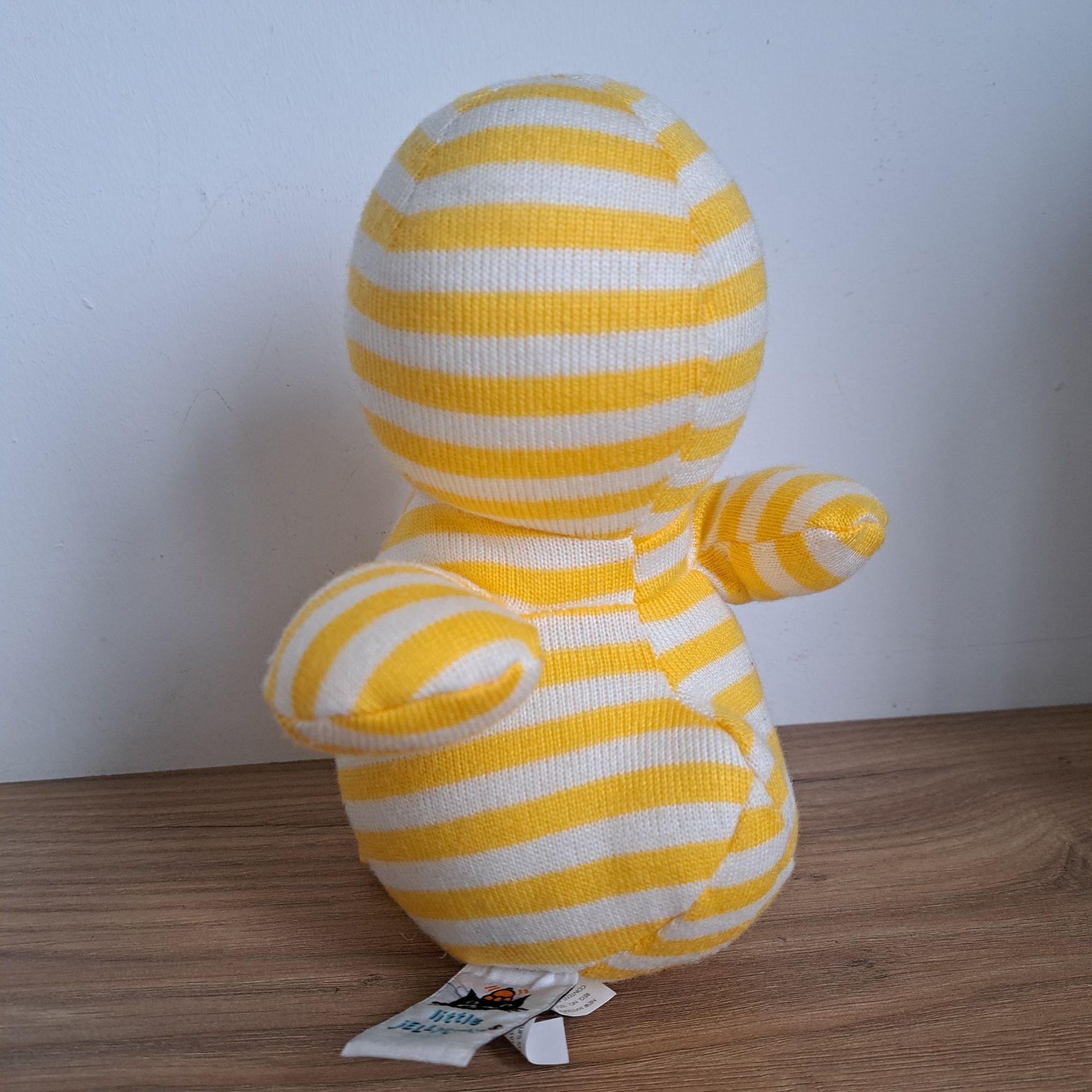 Jellycat Dilys Duck maskotka kaczka z dzwoneczkiem