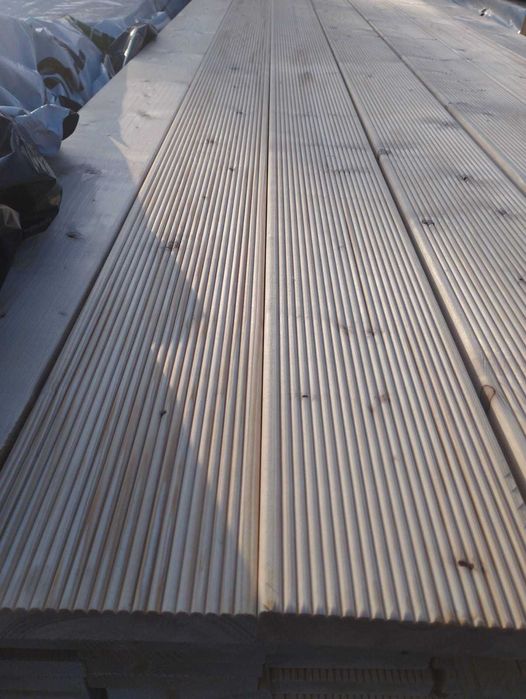 Deska tarasowa, ryflowana ,świerk skandynawski 27x146 AB klasa