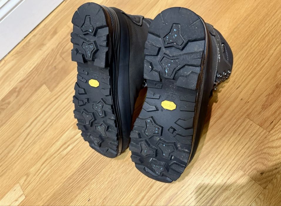 ЧЕРЕВИКИ/БЕРЦІ Зимові LOWA Tibet Superwarm GTX