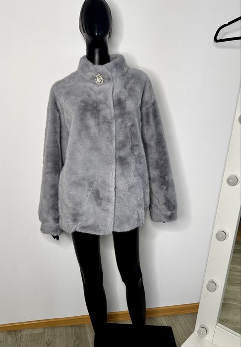 Розкішна нова сіра шуба еко штучне хутро 46 48 50