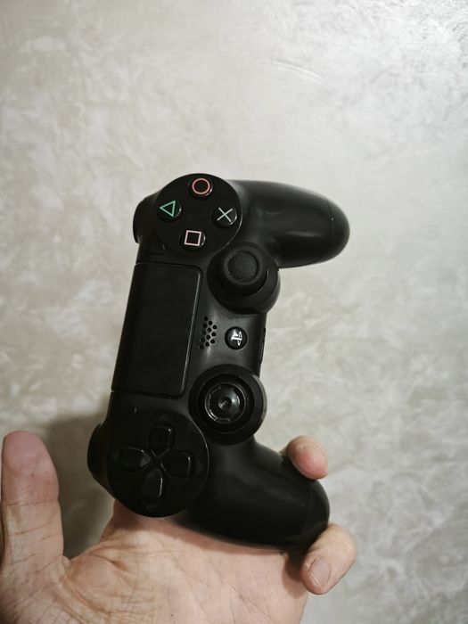 Sony dualshock 4 комплектный с приставки