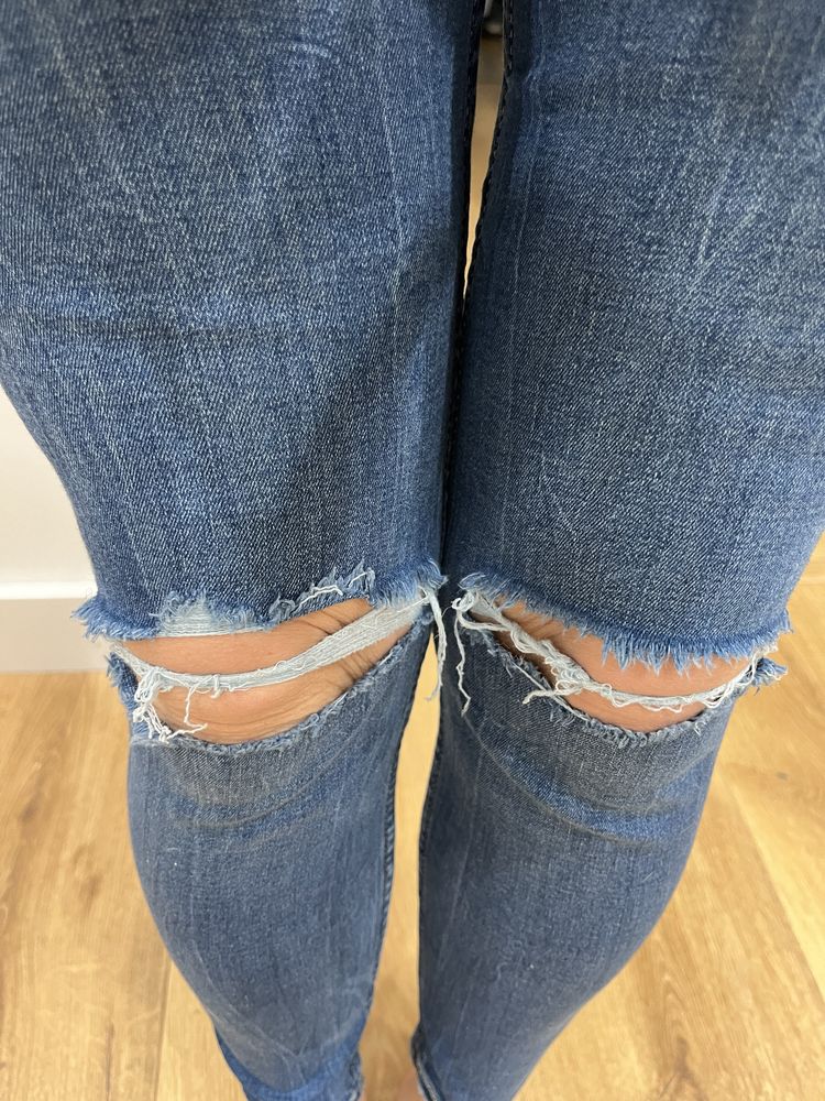 Spodnie jeansowe xs pusz up Bershka