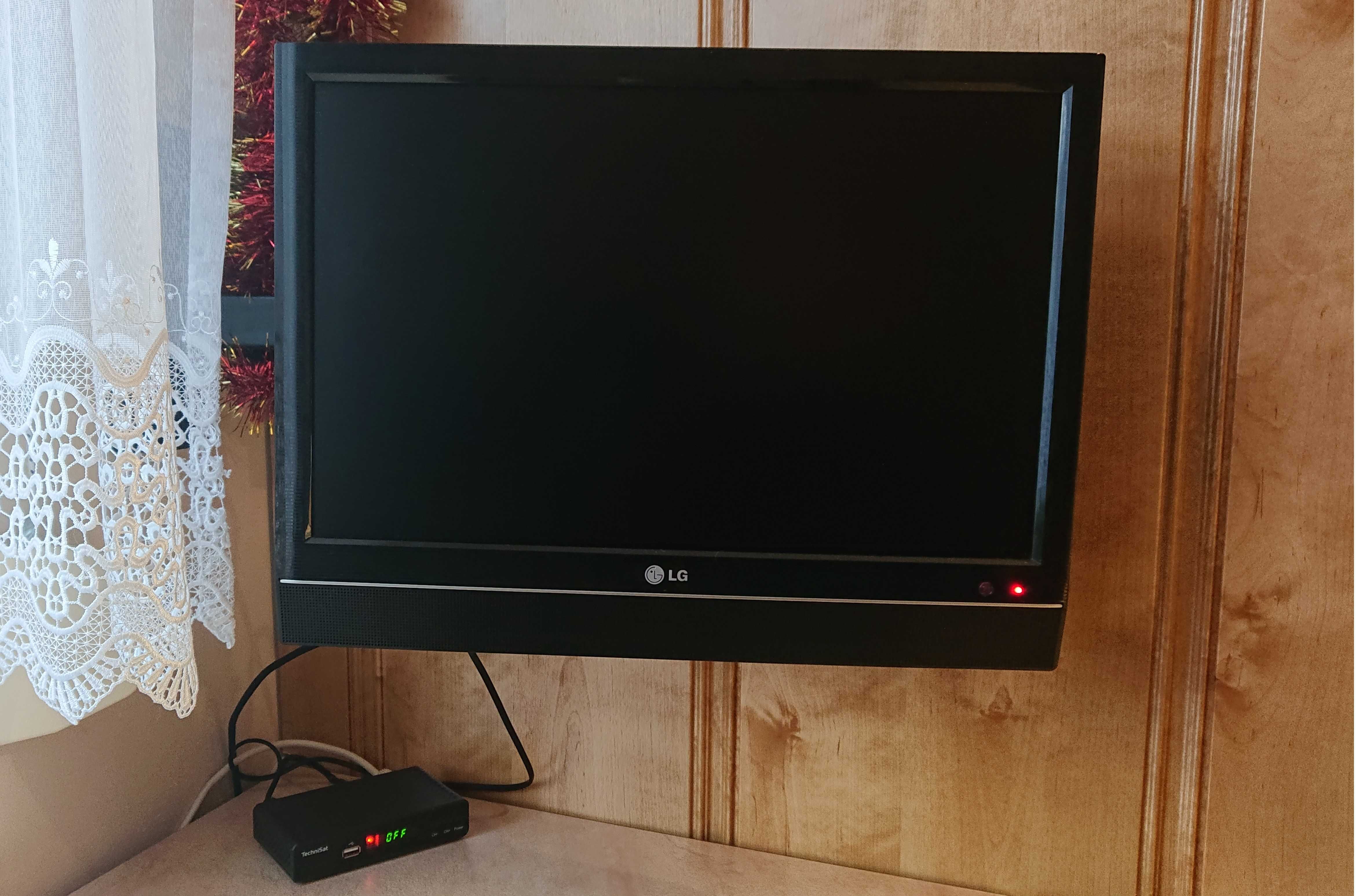 Sprzedam telewizor LG  LED 19LS4R z dekoderem Technisat Terrabox T3