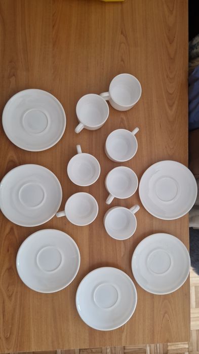 Conjunto chávenas e Pires de café