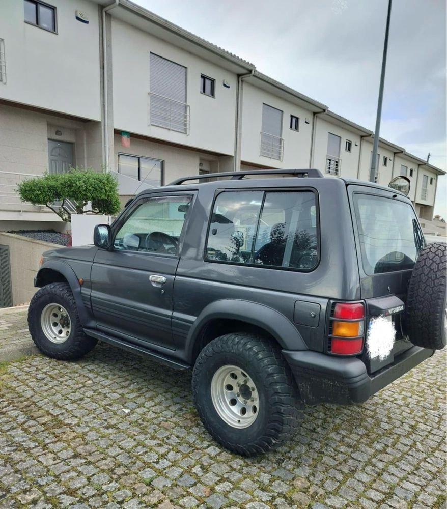 Mitsubishi Pajero 2.5 TD 4x4 (1993) – Clássico em Excelente Estado!