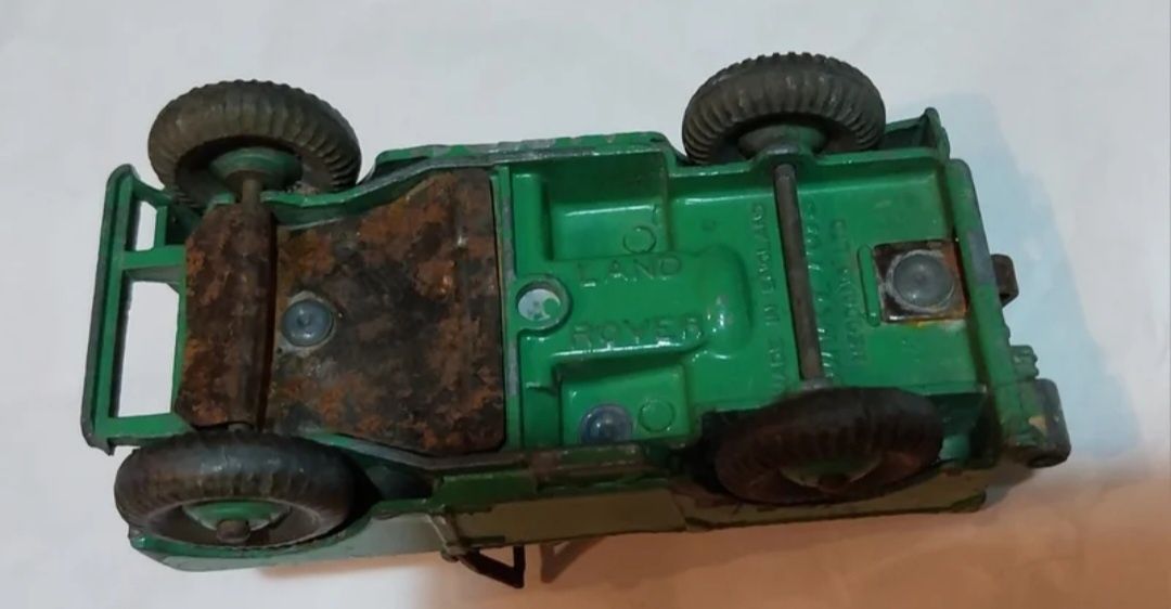 Miniatura antiga Dinky Toys Land Rover