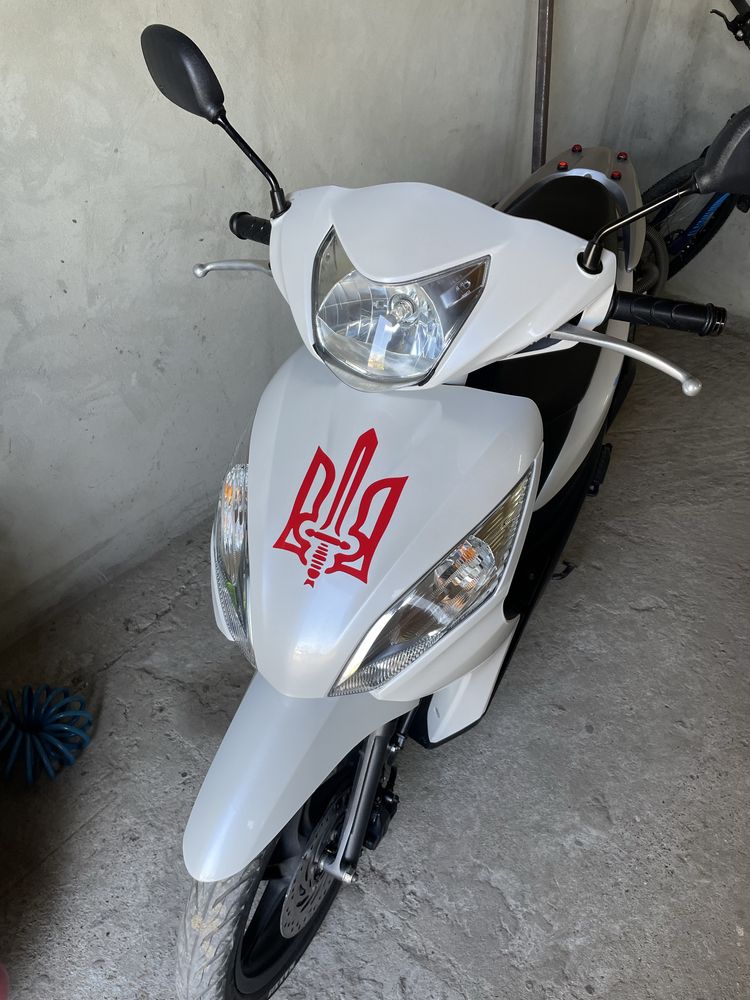 Продам скутер Honda Dio 110 кубів