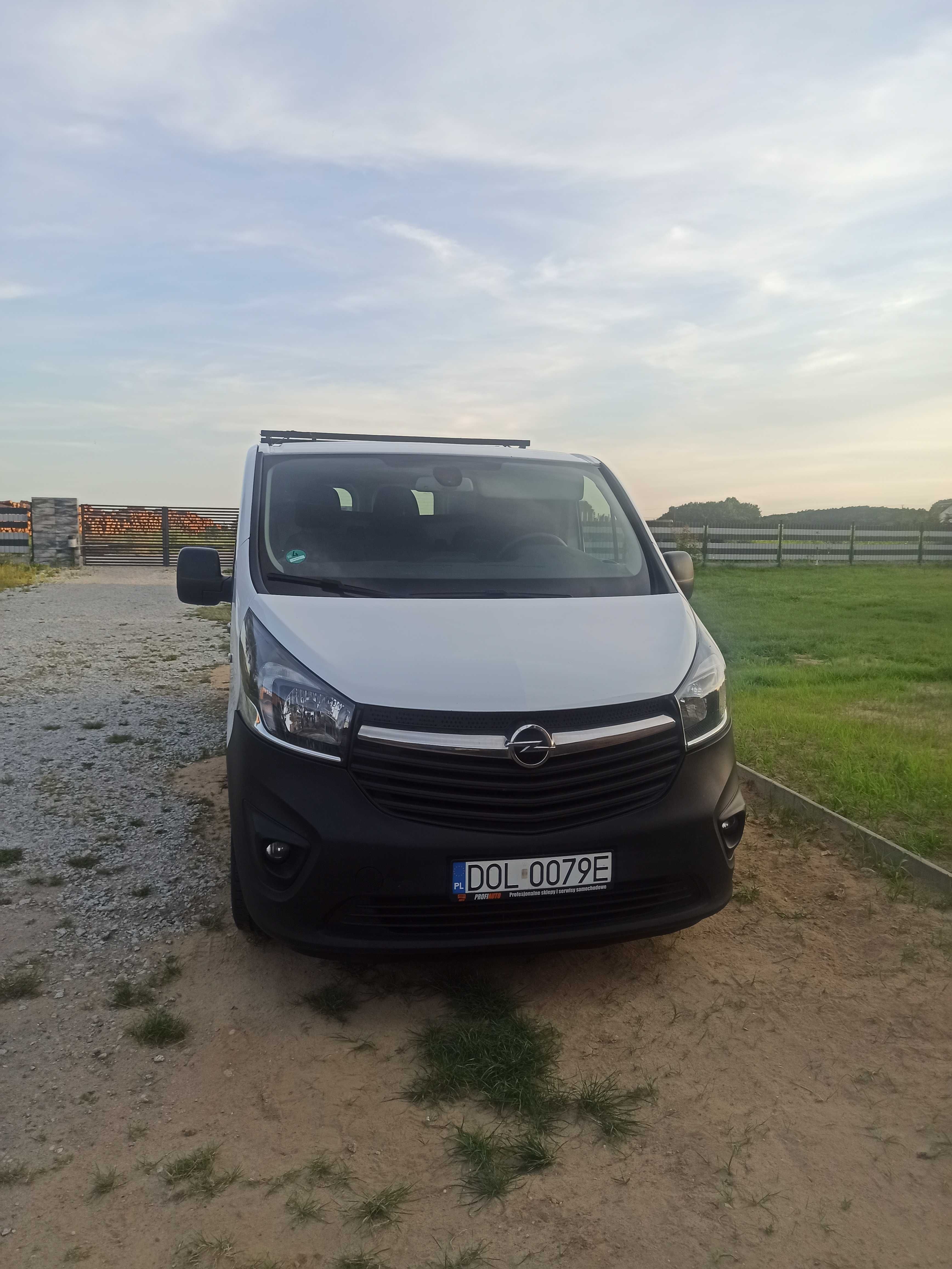 Opel vivaro 1.6 long z Niemiec