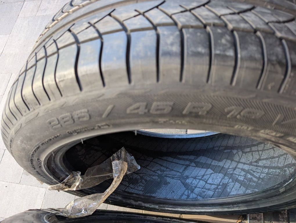 Пара летних шин 285/45 R19 Michelin