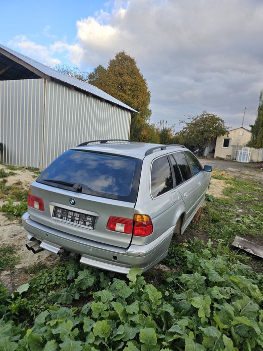 Klapa BMW E39 touring