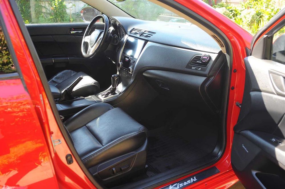 Продам авто Suzuki Kizashi