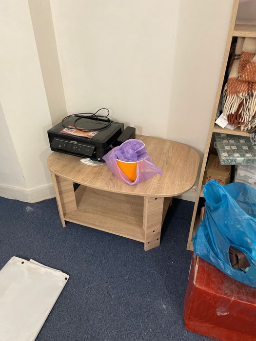 Розпродаж: столи, барна стійка, подовжувачи, кронштейни