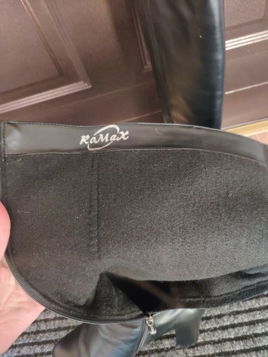 Шкіряні сапоги .на зручному каблуку