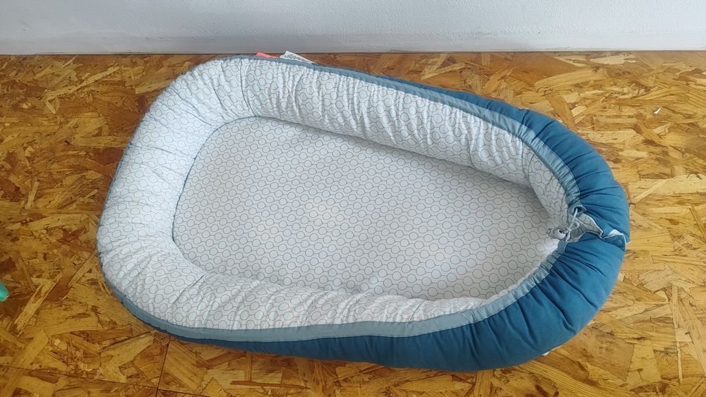 Conjunto ninho, cadeira baloiço e de refeição suspensa