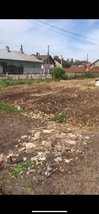 Продається ділянка під будову будинку або комерції