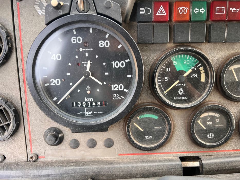 Camião Renault M 140