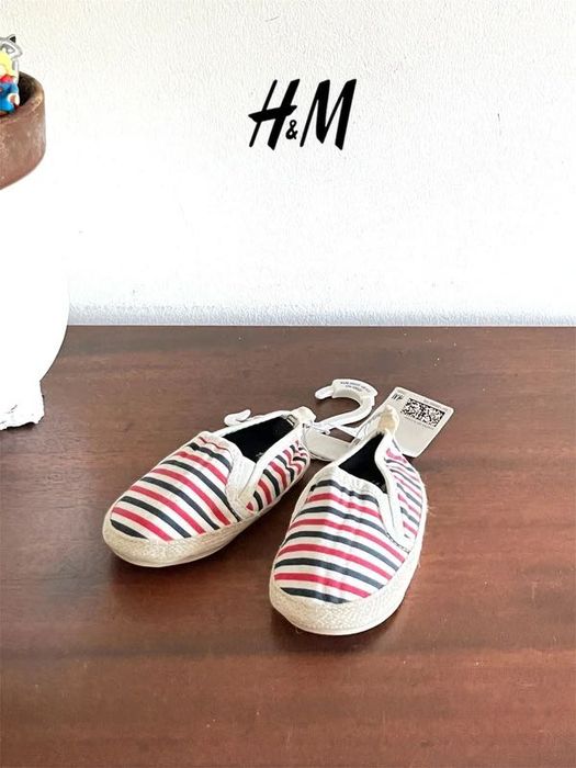 Alpercatas H&M Unissexo Novas com Etiqueta