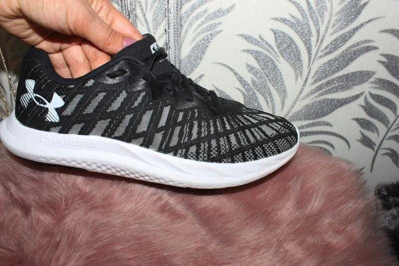 Under armour кросівки 27.8 см устілка