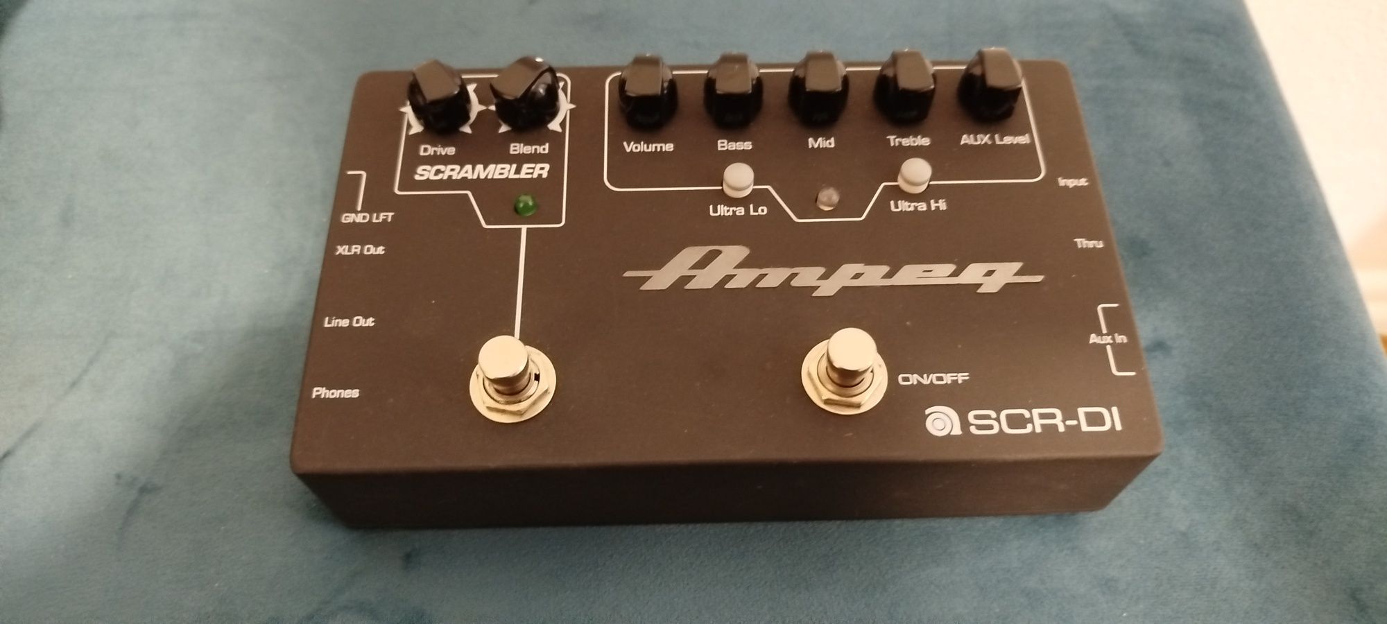 Ampeg SCR-DI pré-amp