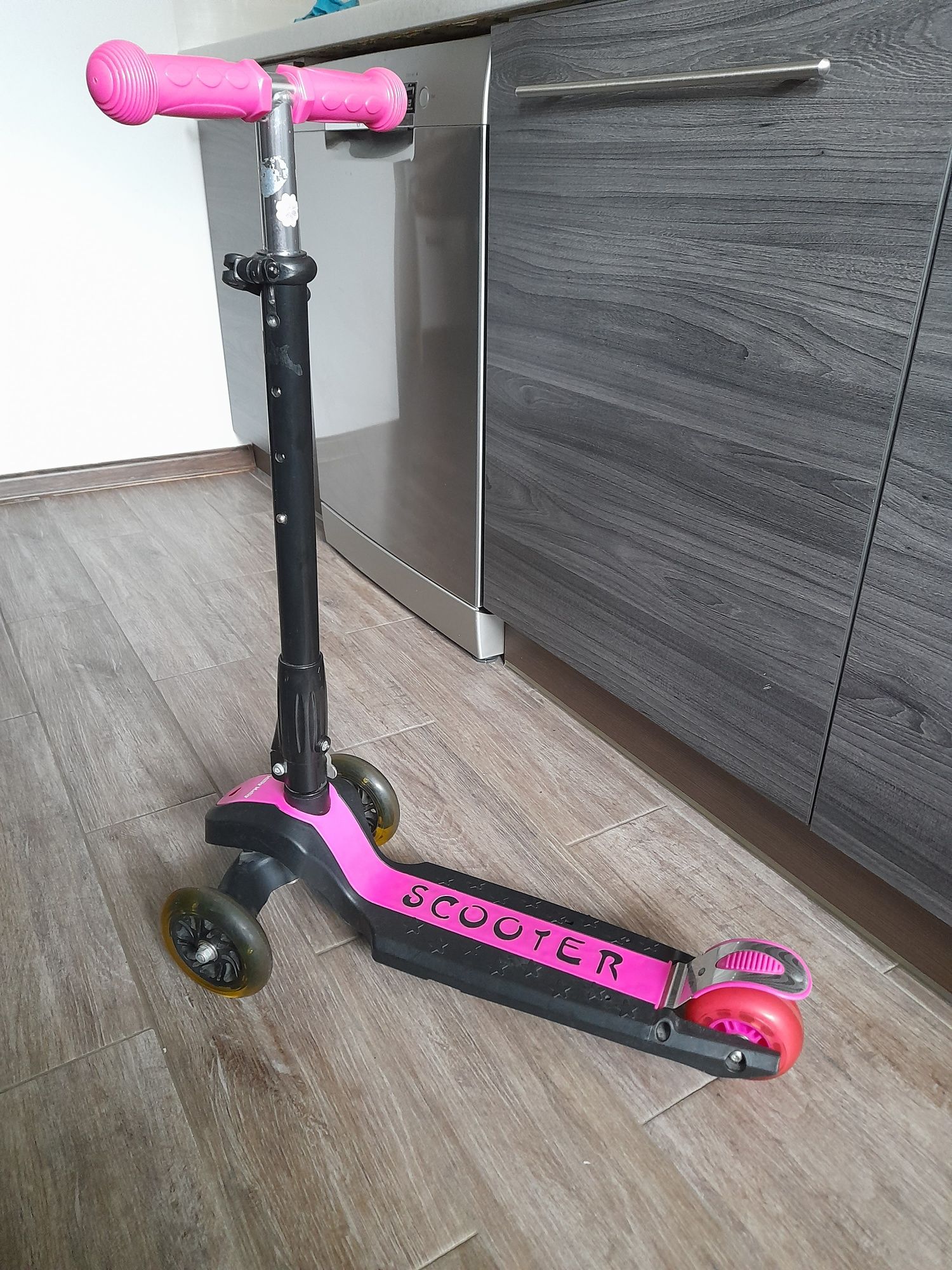 Hulajnoga trójkołowa Milly Mally magic scooter