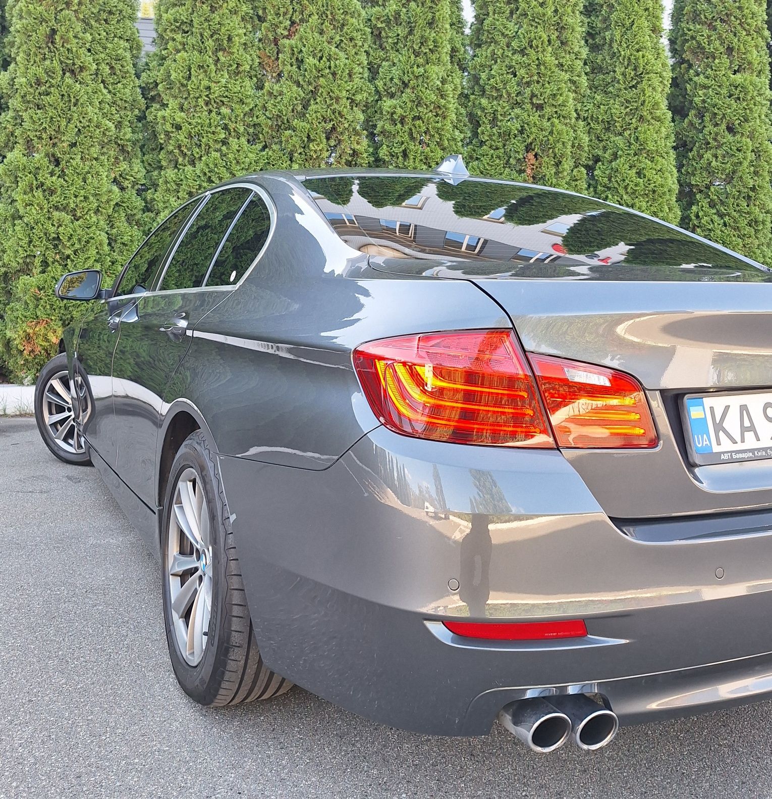 BMW 520 i, бензин офіційна