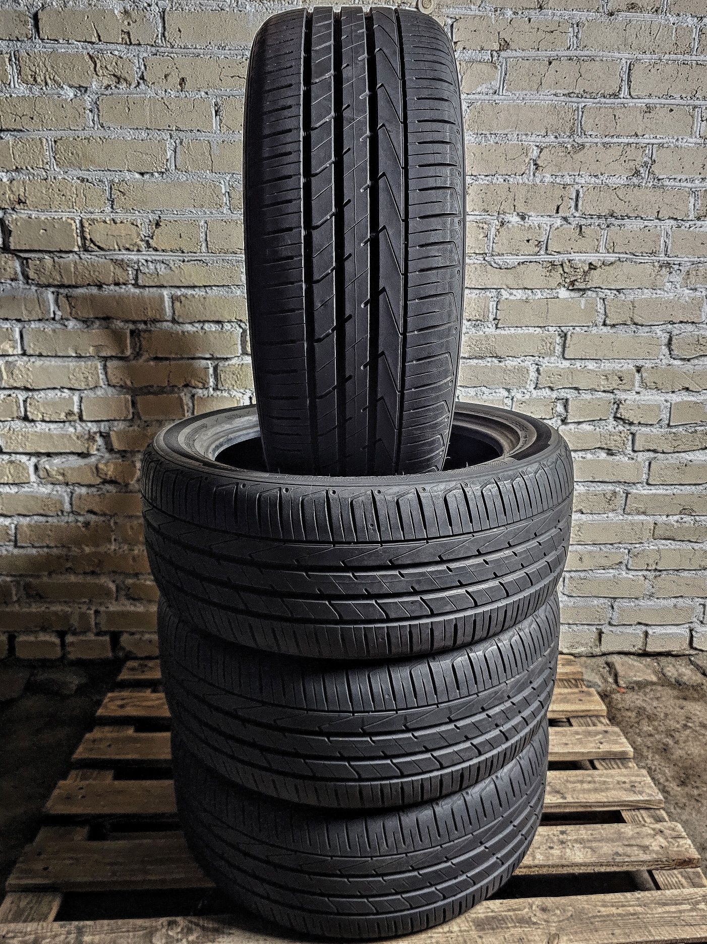 235/50r19 Hankook | 7mm | 2021/2020 | Hungary | Преміум шини | Ідеал