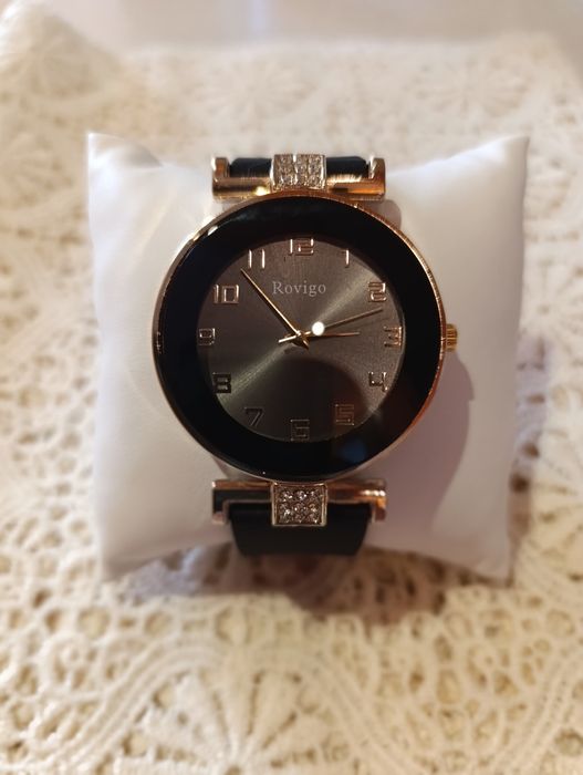 Годинник новий. Ремінець силікон.