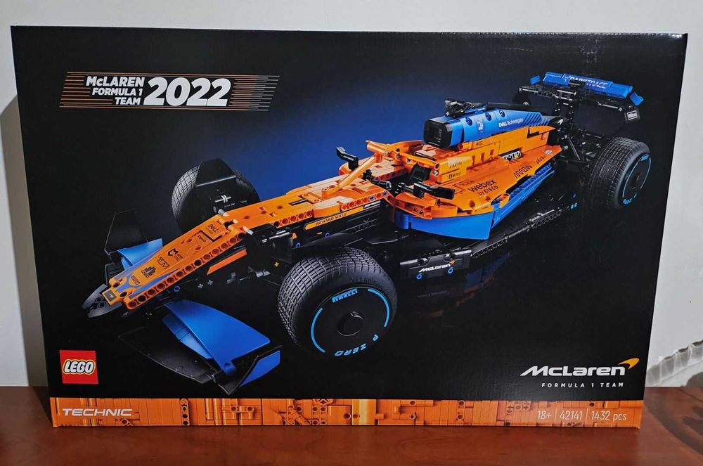 LEGO 42141 McLaren Fórmula 1, Primeira edição, versão Pirelli
