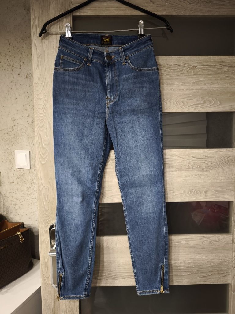Spodnie Lee Scarlett High Zipp W27L29
