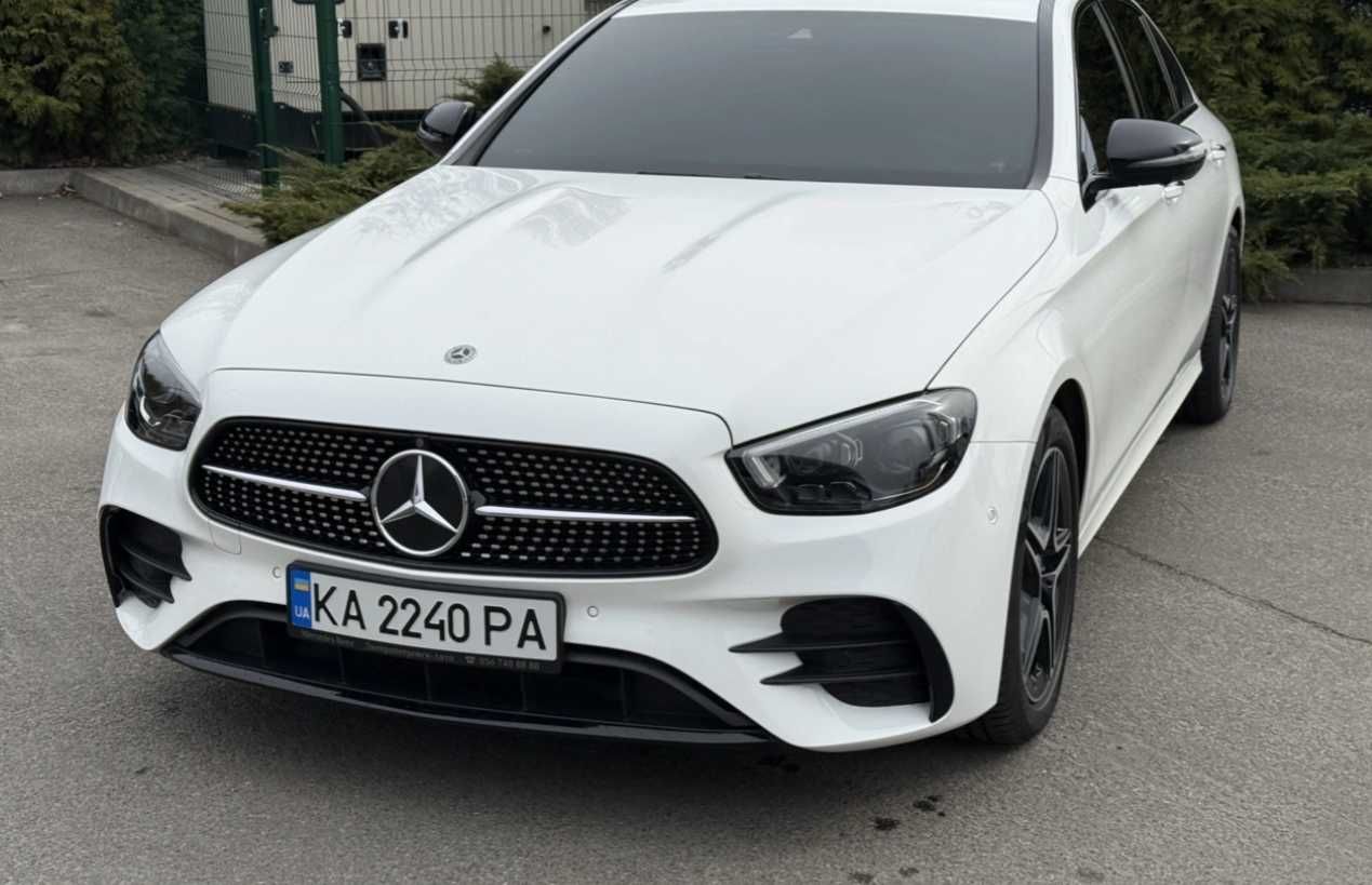 Передня решітка Diamond Silver Mercedes W213 AMG Line 2020+