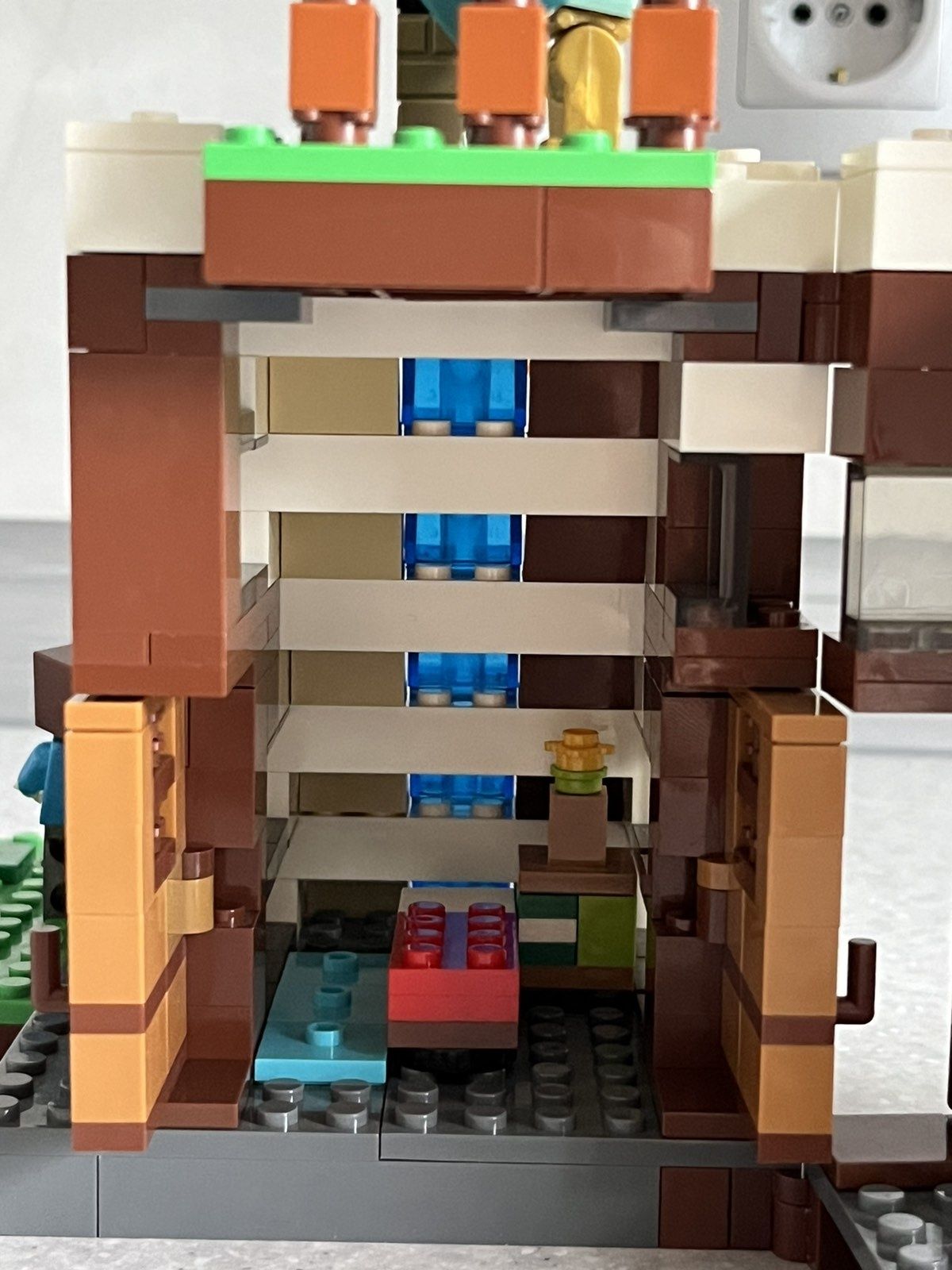 Аналог LEGO Minecraft The Waterfall Base 21134
