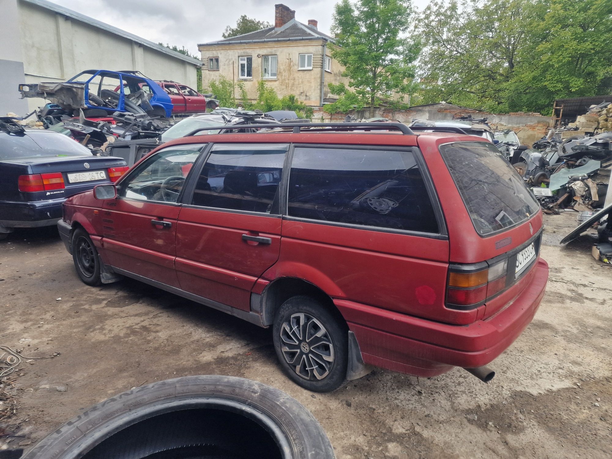 Volkswagen Passat B3 розбірка по запчастинах