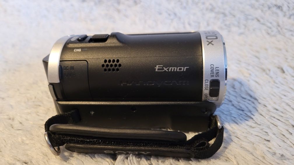 Kamera cyfrowa Sony HDR-CX105E