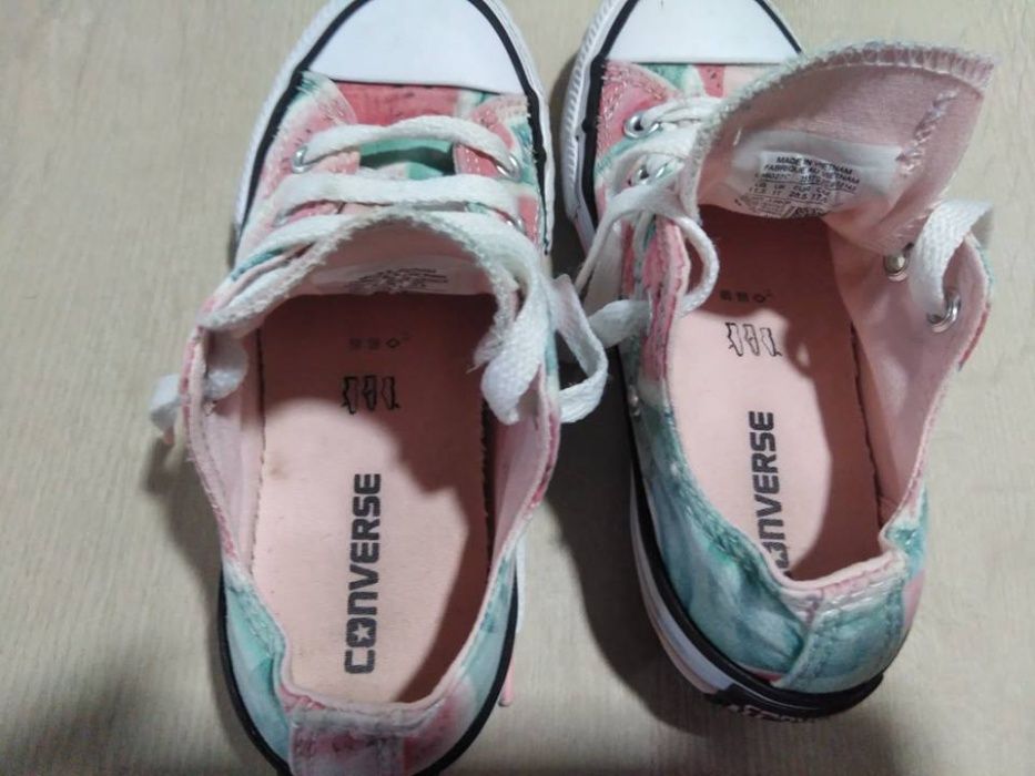Sapatilhas Converse All Star, tamanho 28,5