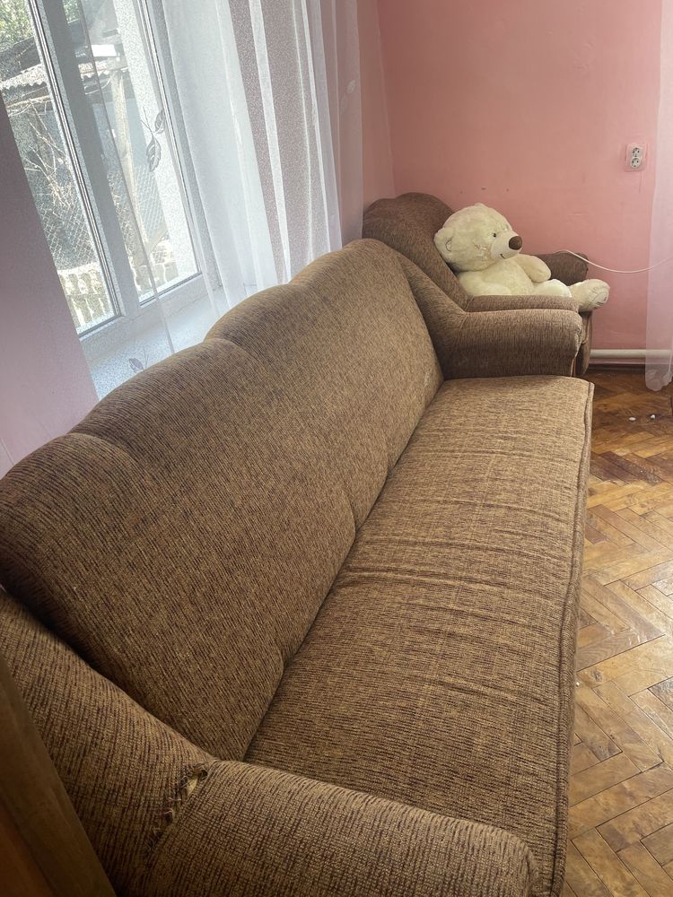 Диван та крісла, мягкі меблі