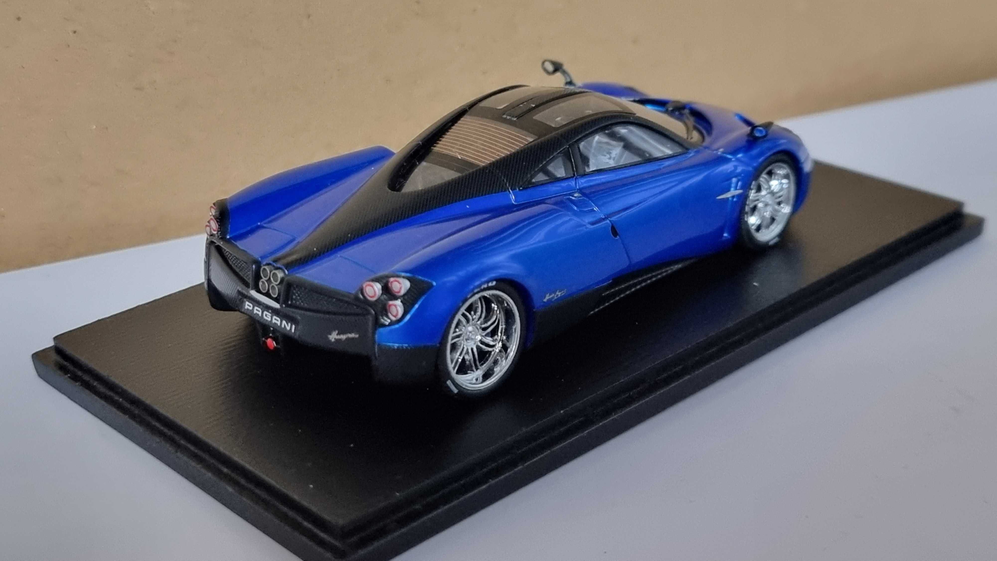 1:43 Spark Pagani Huayra 2012