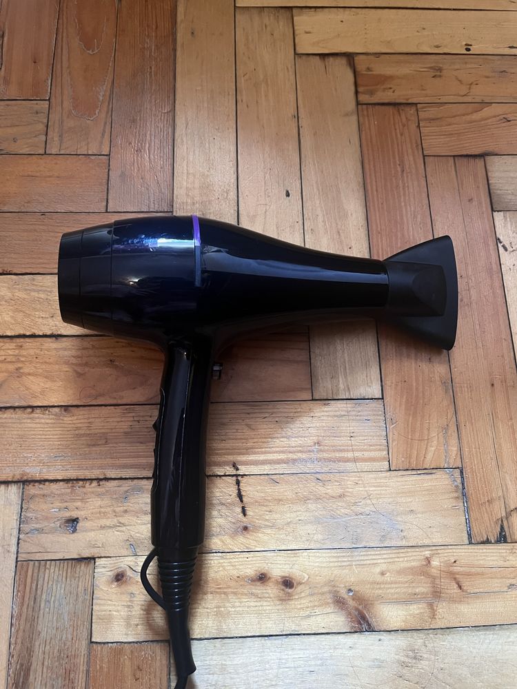 Фен Philips BHD274/00